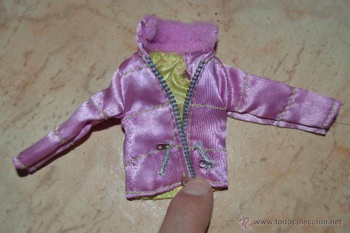 Mu&ntilde;ecas modernas: preciosa chaqueta de mu&ntilde;eca bratz - Foto 1