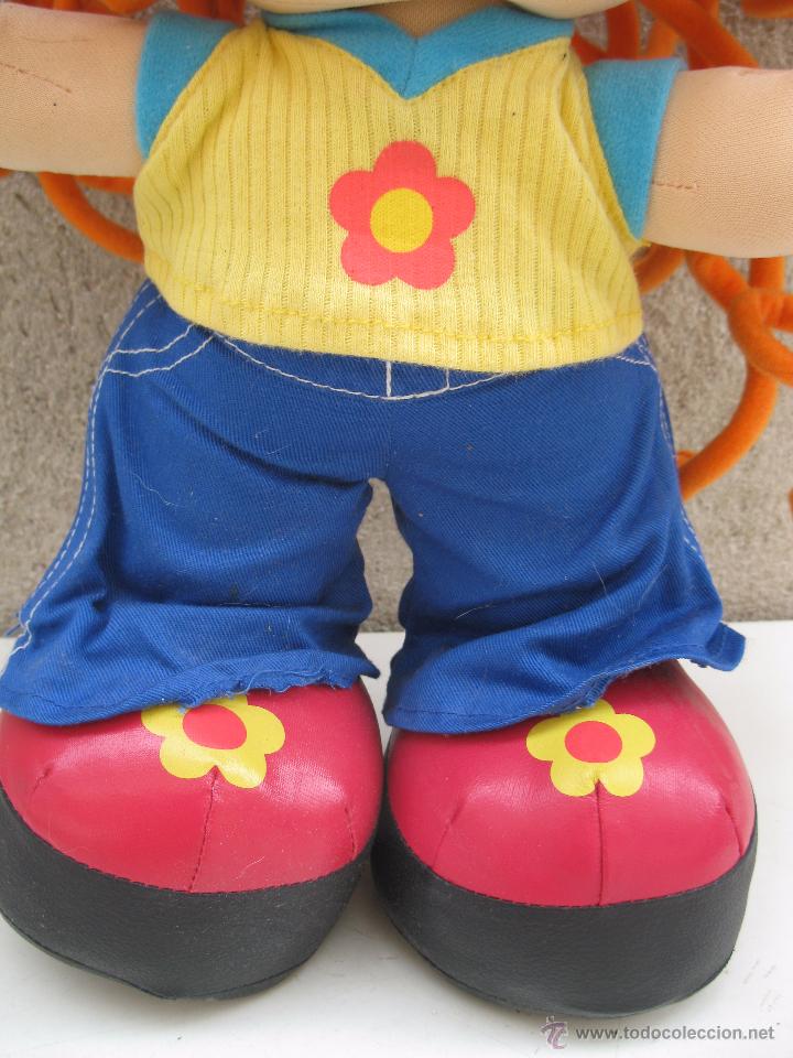 Mu&ntilde;ecas modernas: MU&Ntilde;ECA CURLY - HANDS ON DESIGN - PLAY ALONG - A&Ntilde;O 2002. - Foto 3
