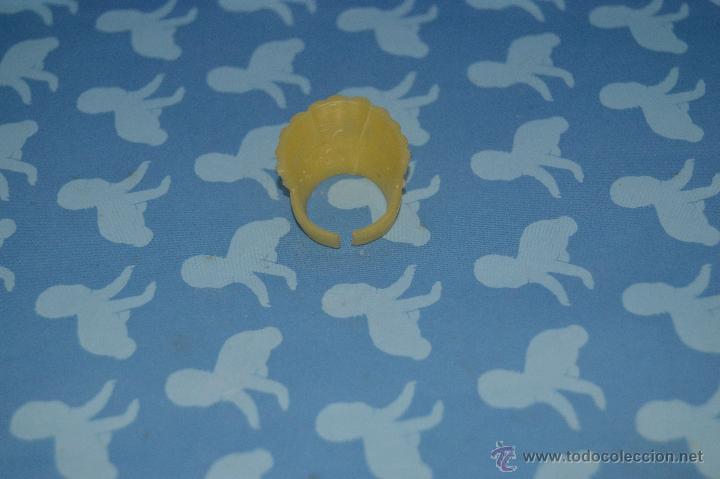 Mu&ntilde;ecas modernas: precioso collar  de mu&ntilde;eca barbie - Foto 3