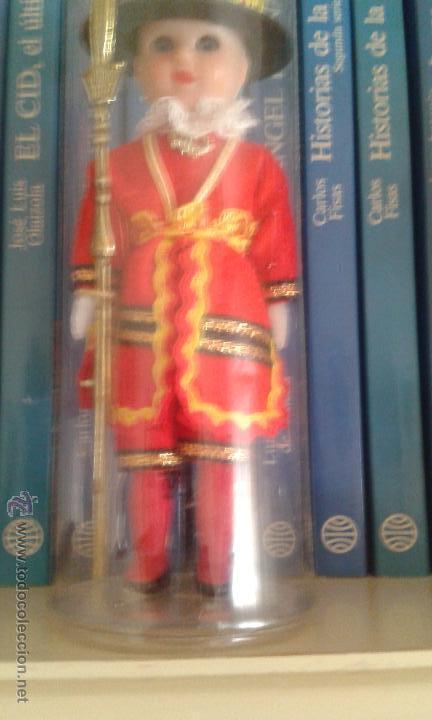 Mu&ntilde;ecas modernas: MU&Ntilde;ECO GUARDIA INGL&Eacute;S TORRE DE LONDRES - Foto 1