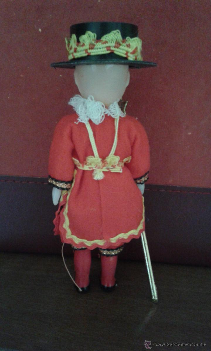Mu&ntilde;ecas modernas: MU&Ntilde;ECO GUARDIA INGL&Eacute;S TORRE DE LONDRES - Foto 3