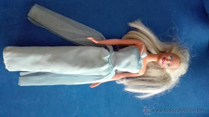 Mu&ntilde;ecas modernas: LOTE - MU&Ntilde;ECAS (3)- DOS Y UNA DE DISNEY - Foto 2