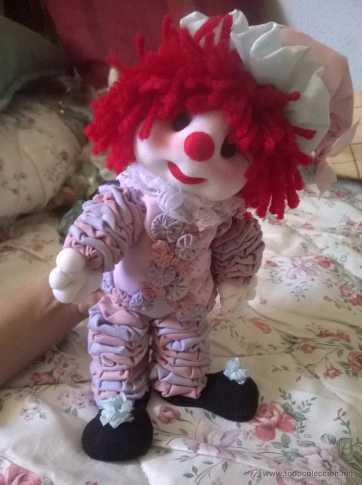 Mu&ntilde;ecas modernas: PAYASITO HECHO A MANO - Foto 1
