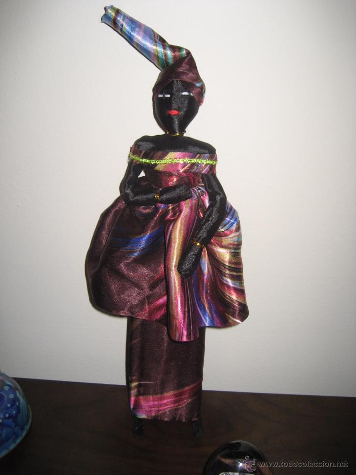 Mu&ntilde;ecas modernas: MU&Ntilde;ECA &Eacute;TNICA DE NAMIBIA, TRA&Iacute;DA EN 2009 - Foto 1