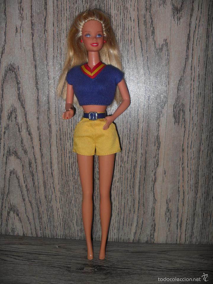 Mu&ntilde;ecas modernas: MU&Ntilde;ECA Barbie Profesora mattel - Foto 1