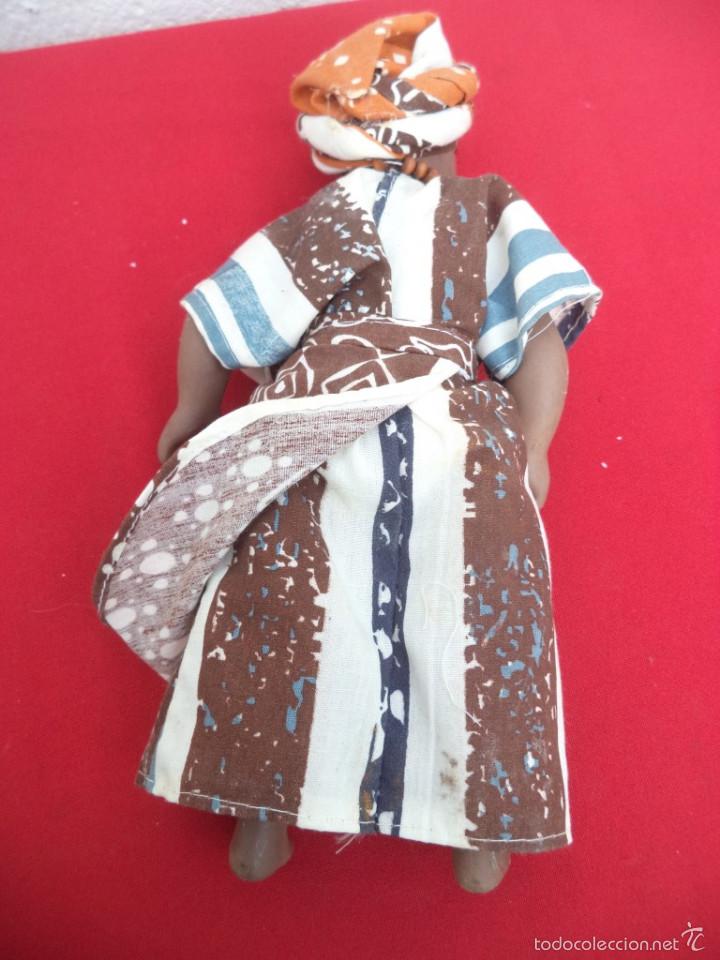 Mu&ntilde;ecas modernas: mu&ntilde;eca de porcelana - Foto 2
