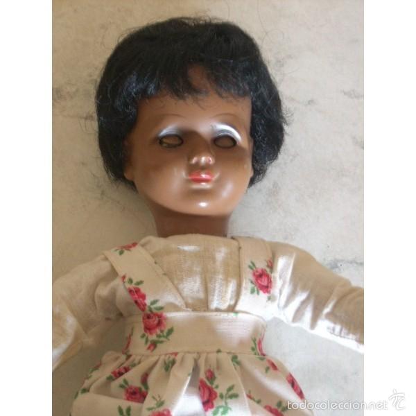 Mu&ntilde;ecas modernas: Mu&ntilde;eca negra, marcada S y un E invertida - Foto 3