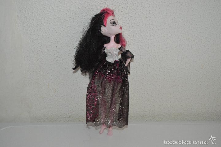 Mu&ntilde;ecas modernas: preciosa mu&ntilde;eca monster high draculaura - Foto 5