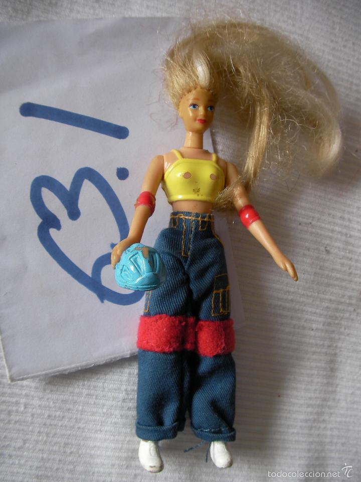 Mu&ntilde;ecas modernas: PEQUE&Ntilde;A MU&Ntilde;ECA - ENVIO GRATIS A ESPA&Ntilde;A - Foto 1