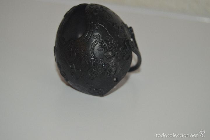 Mu&ntilde;ecas modernas: Casco de mu&ntilde;eca monster high - Foto 3