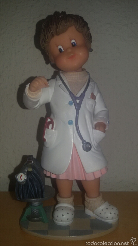 Mu&ntilde;ecas modernas: Figura Doctora de Nadal. - Foto 1