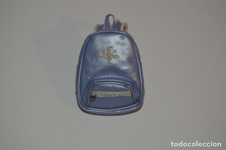 Mu&ntilde;ecas modernas: Preciosa maleta de mu&ntilde;eca bratz - Foto 1