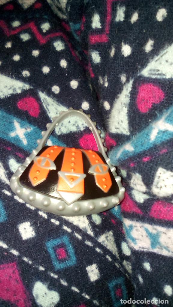 Mu&ntilde;ecas modernas: bolso mu&ntilde;eca monster high toralei pack de ropa - Foto 1