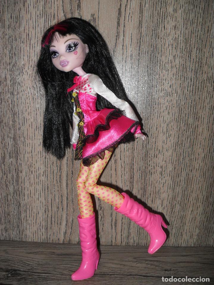 Mu&ntilde;ecas modernas: Par de Botas para Mu&ntilde;eca Monster High - Foto 1