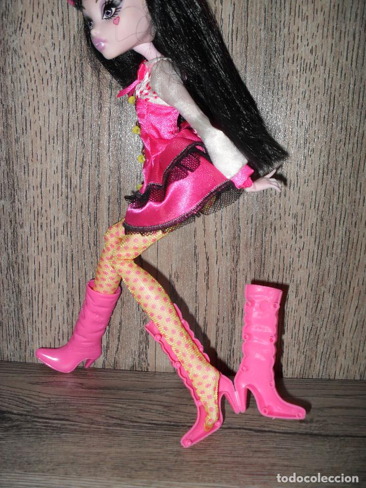 Mu&ntilde;ecas modernas: Par de Botas para Mu&ntilde;eca Monster High - Foto 4