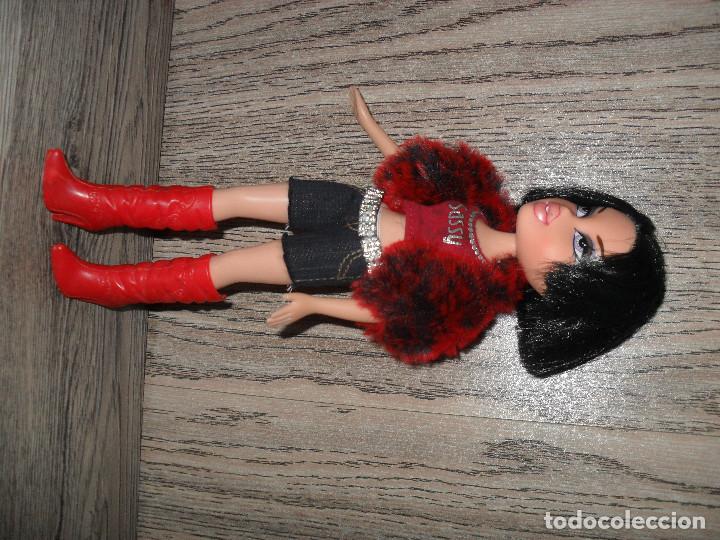Mu&ntilde;ecas modernas: Par de Botas para Mu&ntilde;eca Bratz - Foto 3