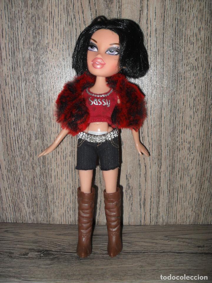 Mu&ntilde;ecas modernas: Par de Botas para Mu&ntilde;eca Bratz - Foto 2