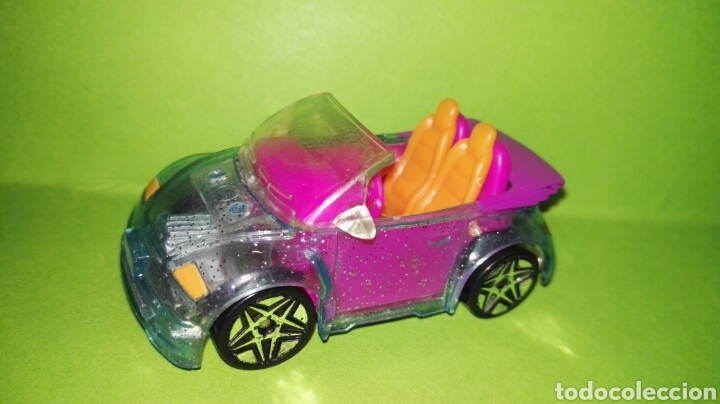 Mu&ntilde;ecas modernas: Coche mini Polly Pocket gris y rosa - Foto 1