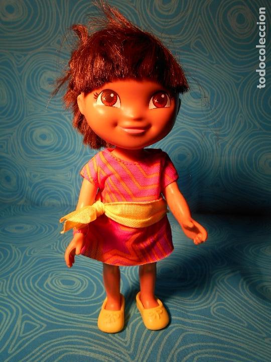 Mu&ntilde;ecas modernas: MU&Ntilde;ECA DORA LA EXPLORADORA DE 22 CM, MATTEL 2009, - Foto 1