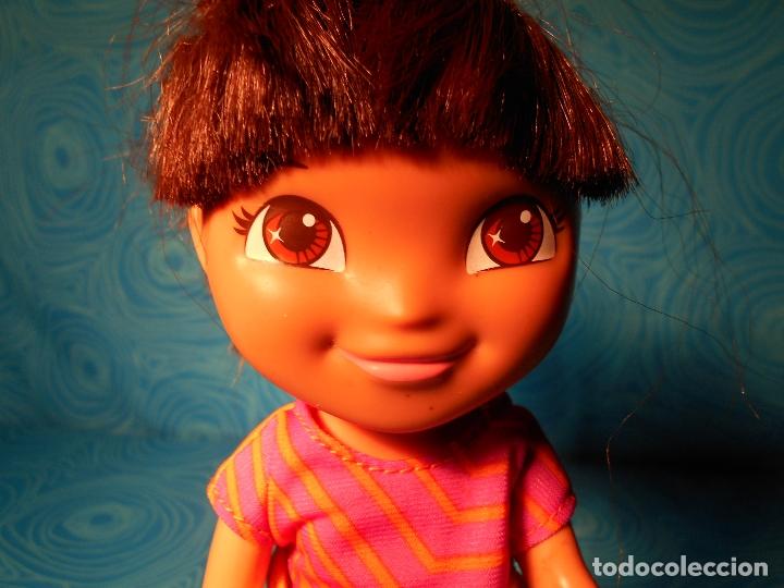 Mu&ntilde;ecas modernas: MU&Ntilde;ECA DORA LA EXPLORADORA DE 22 CM, MATTEL 2009, - Foto 16