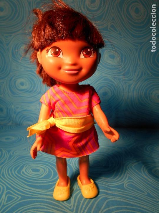 Mu&ntilde;ecas modernas: MU&Ntilde;ECA DORA LA EXPLORADORA DE 22 CM, MATTEL 2009, - Foto 17