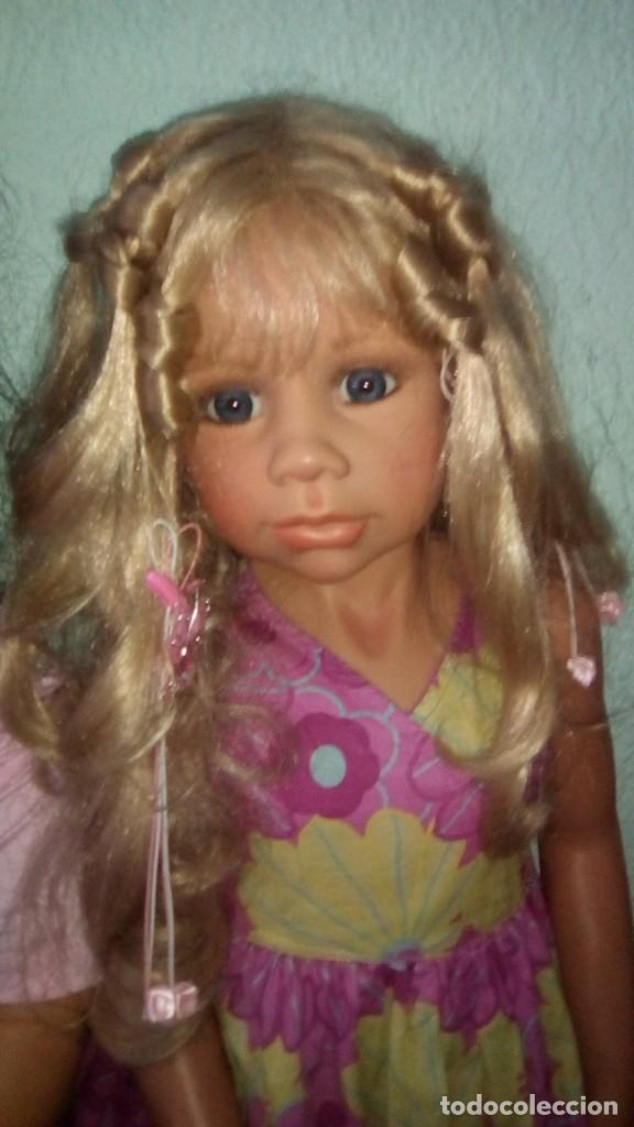 Mu&ntilde;ecas modernas: Mu&ntilde;eca colecci&oacute;n Monika Levenig, como nueva - Foto 1