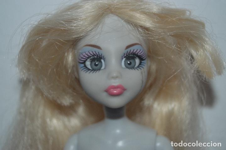 Mu&ntilde;ecas modernas: Preciosa mu&ntilde;eca princesa zombie cenicienta - Foto 1