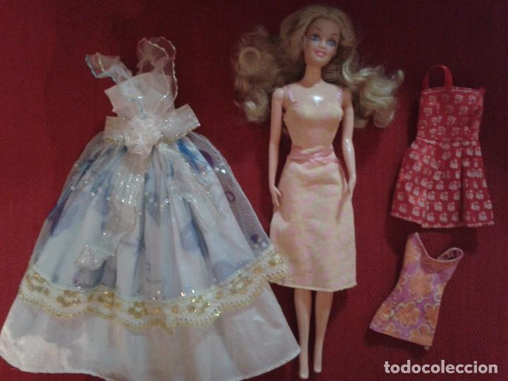 Mu&ntilde;ecas modernas: MU&Ntilde;ECA CON VARIOS VESTIDOS. - Foto 1