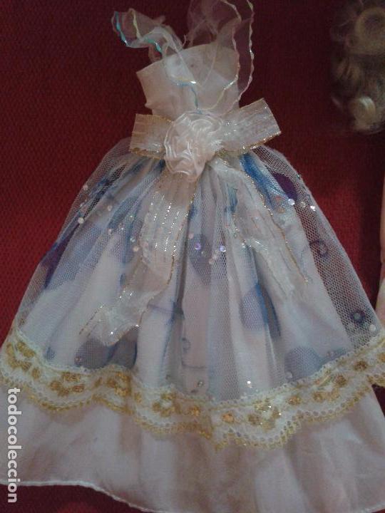 Mu&ntilde;ecas modernas: MU&Ntilde;ECA CON VARIOS VESTIDOS. - Foto 3