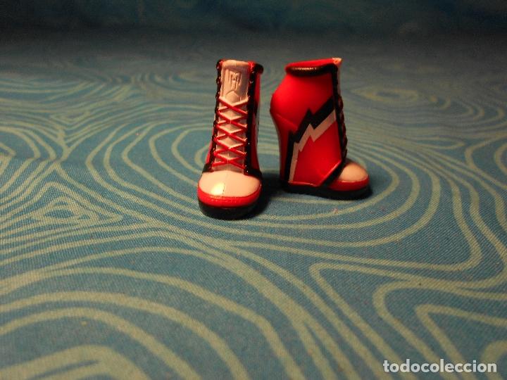 Mu&ntilde;ecas modernas: ZAPATOS ORIGINALES MU&Ntilde;ECA MOSNTER HIGH - Foto 7