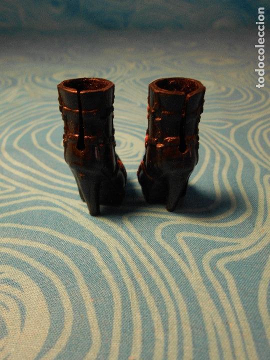 Mu&ntilde;ecas modernas: ZAPATOS ORIGINALES MU&Ntilde;ECA MOSNTER HIGH - Foto 5