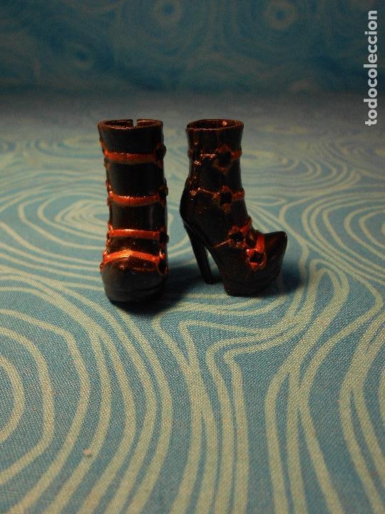 Mu&ntilde;ecas modernas: ZAPATOS ORIGINALES MU&Ntilde;ECA MOSNTER HIGH - Foto 7