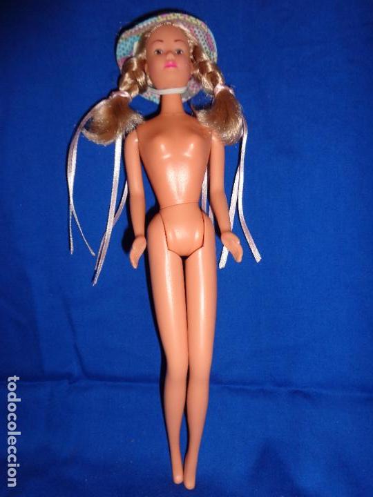 Mu&ntilde;ecas modernas: MU&Ntilde;ECA PATITO FEO DE SIMBA TOYS, SBB - Foto 3