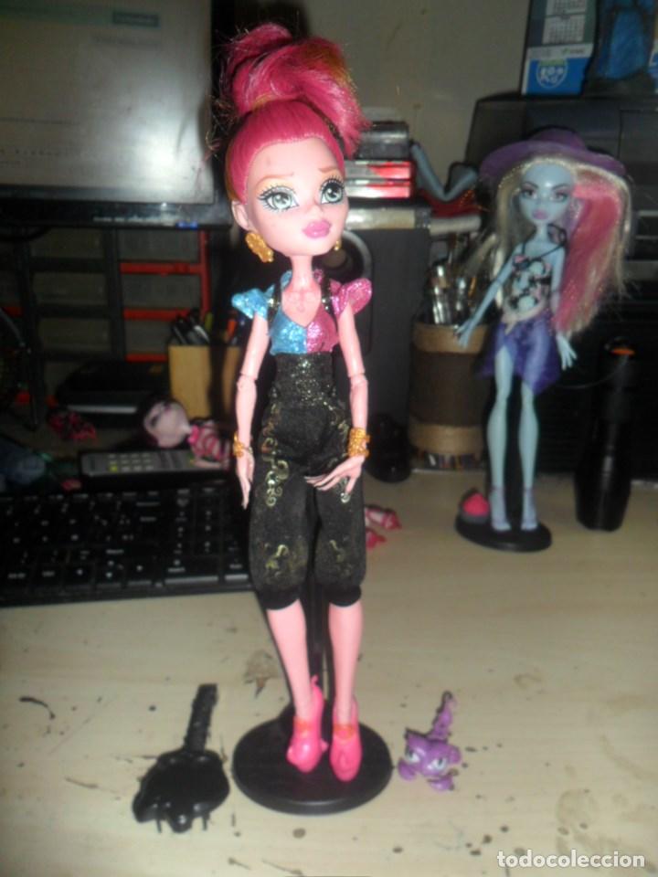 gigi monster high muñeca