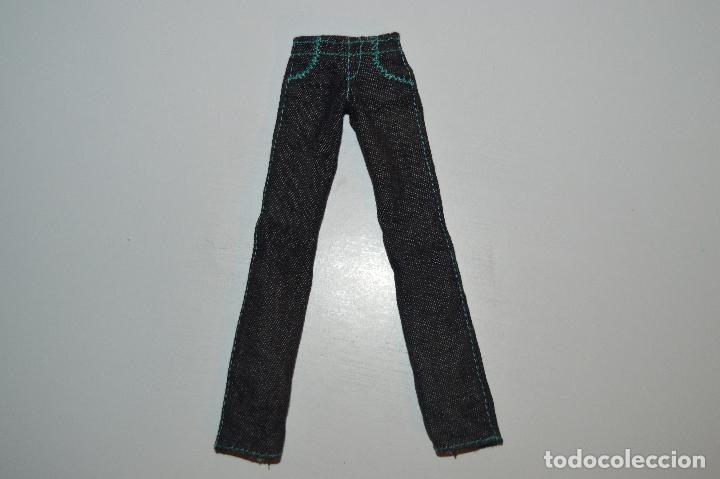 Mu&ntilde;ecas modernas: Pantal&oacute;n de mu&ntilde;eco Monster high clawd wolf - Foto 1