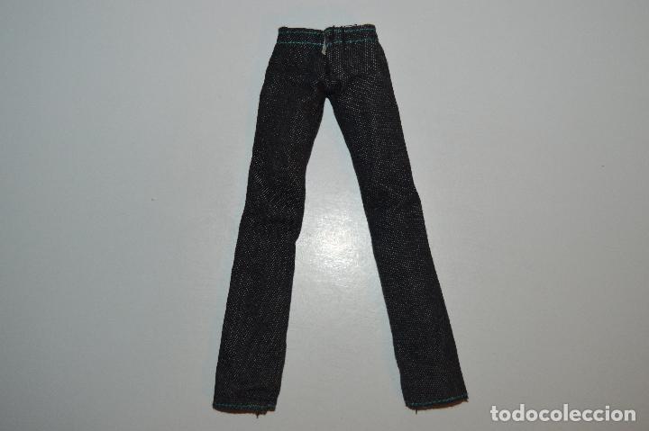 Mu&ntilde;ecas modernas: Pantal&oacute;n de mu&ntilde;eco Monster high clawd wolf - Foto 2