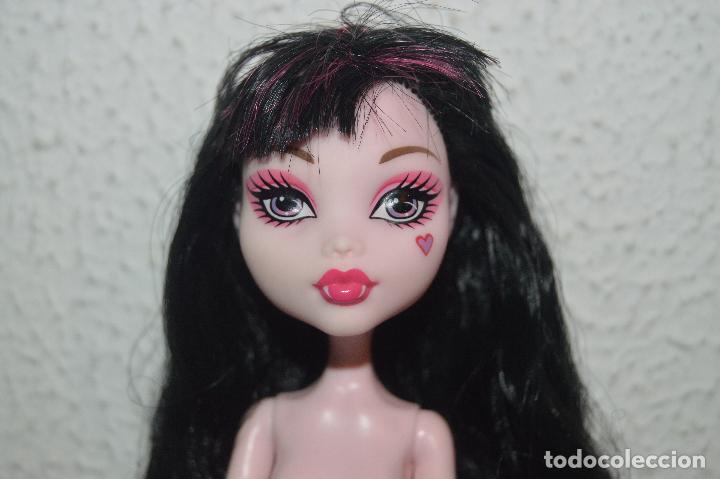 Mu&ntilde;ecas modernas: Mu&ntilde;eca monster high draculaura cb1 - Foto 1