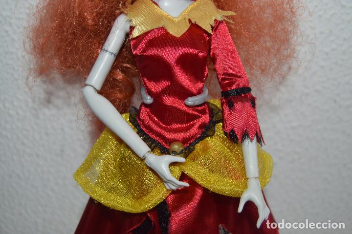 Mu&ntilde;ecas modernas: mu&ntilde;eca barbie princesa zombie bella cb1 - Foto 4