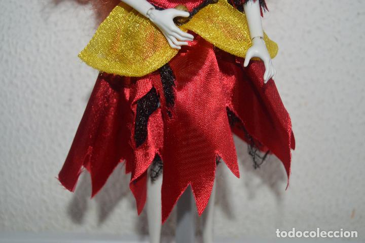 Mu&ntilde;ecas modernas: mu&ntilde;eca barbie princesa zombie bella cb1 - Foto 5