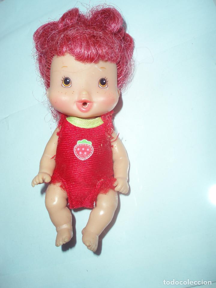Mu&ntilde;ecas modernas: mu&ntilde;eca bebe tarta de fresa - Foto 1