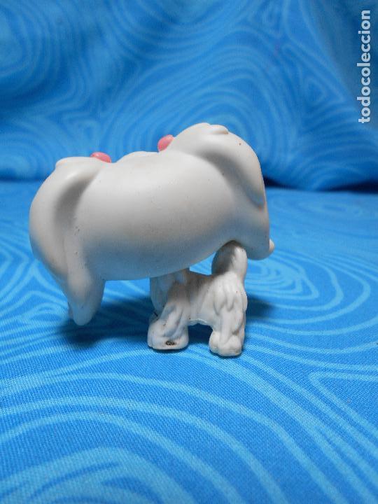 Mu&ntilde;ecas modernas: FIGURA MASCOTA PETS PERRO HASBRO 2005 REF (3) - Foto 4