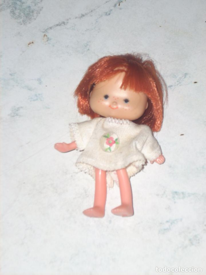 Mu&ntilde;ecas modernas: Mu&ntilde;eca Tarta de Fresa, 1.979 - Foto 1