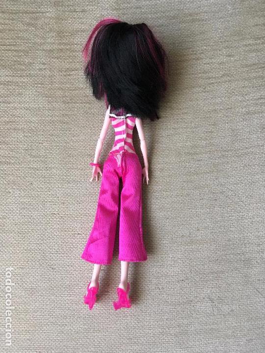 Mu&ntilde;ecas modernas: MU&Ntilde;ECA MONSTER HIGH DRACULAURA - Foto 3