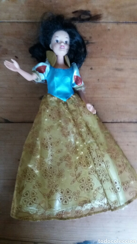 Mu&ntilde;ecas modernas: Mu&ntilde;eca simba con traje - Foto 2