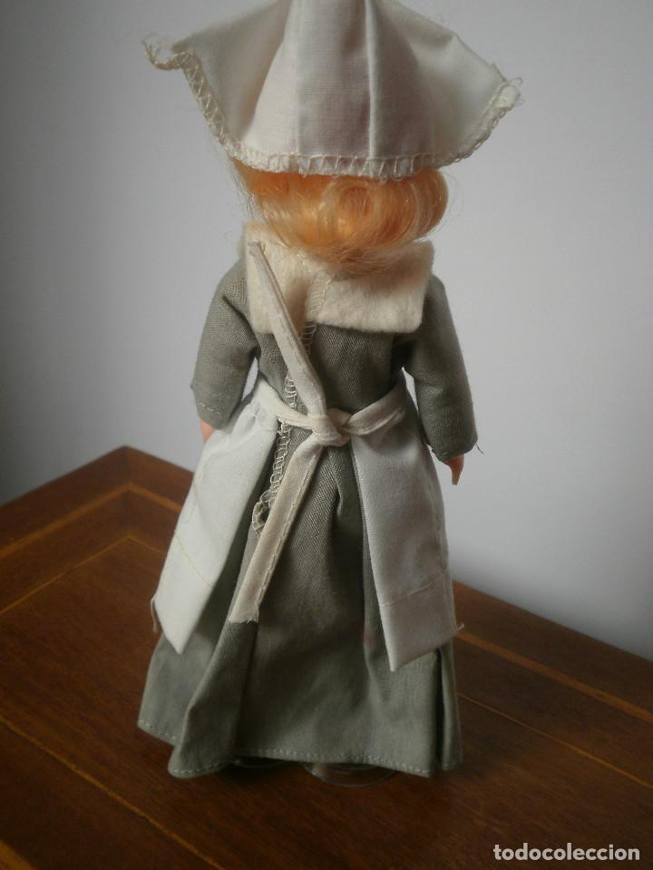 Mu&ntilde;ecas modernas: Mu&ntilde;eca - Foto 3