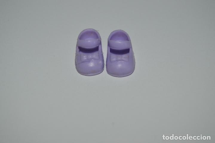 Mu&ntilde;ecas modernas: preciosos zapatos de mu&ntilde;eca shelly - Foto 2
