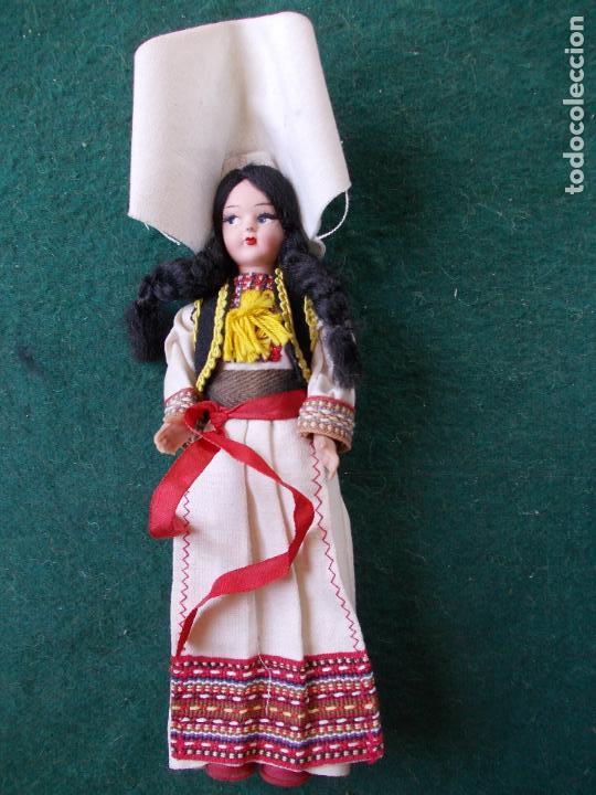 Mu&ntilde;ecas modernas: Mu&ntilde;eca antigua - Foto 1