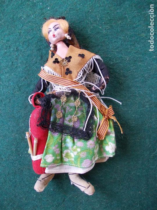 Mu&ntilde;ecas modernas: Mu&ntilde;eca antigua - Foto 1
