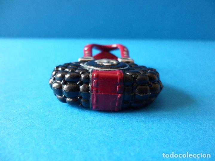 Mu&ntilde;ecas modernas: Bolso de mu&ntilde;eca y calavera Monster High - Foto 4