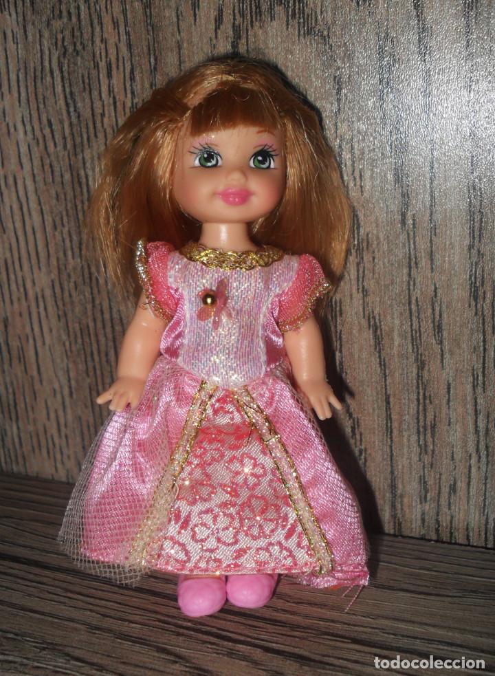 Mu&ntilde;ecas modernas: MU&Ntilde;ECA SHELLY DE BARBIE MATTEL - Foto 1